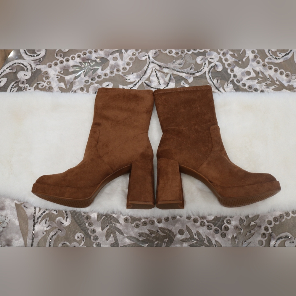Kenneth Cole New York Women's Bri Stretch Platform Boots - Cognac, 9.5M